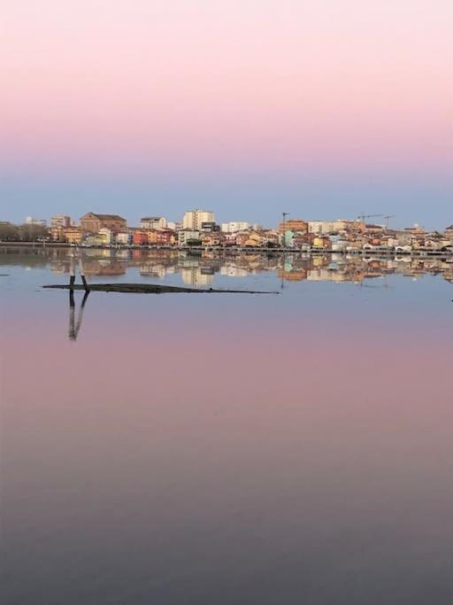 Ca Francesco Appartamento Contemporaneo Chioggia Bagian luar foto
