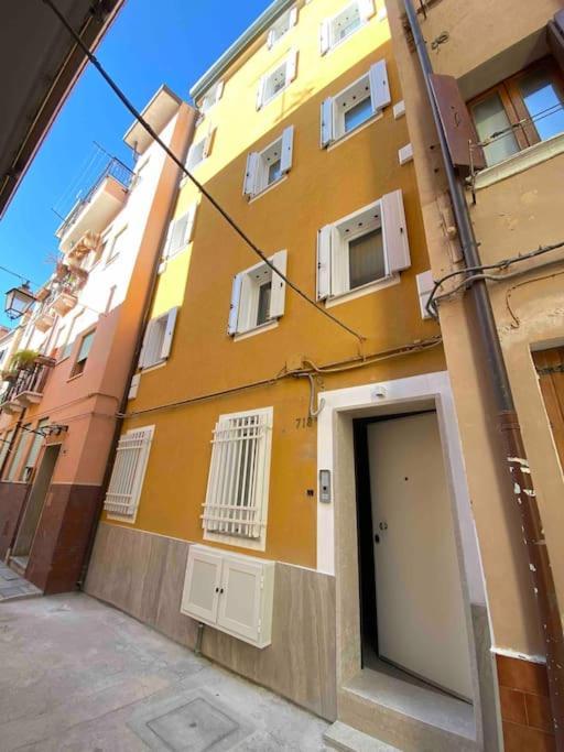 Ca Francesco Appartamento Contemporaneo Chioggia Bagian luar foto